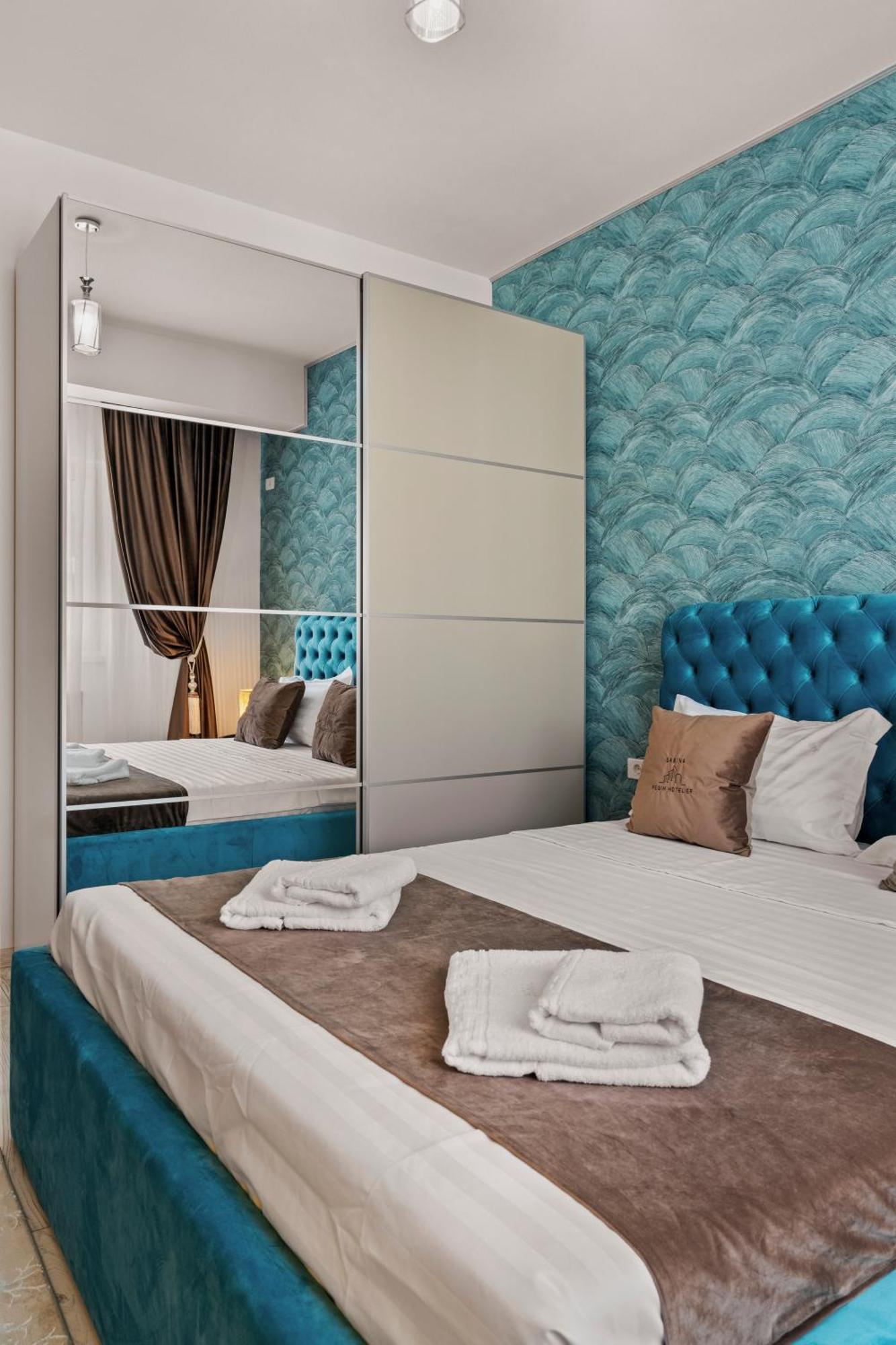 Comfort Azure Bucharest Exterior photo
